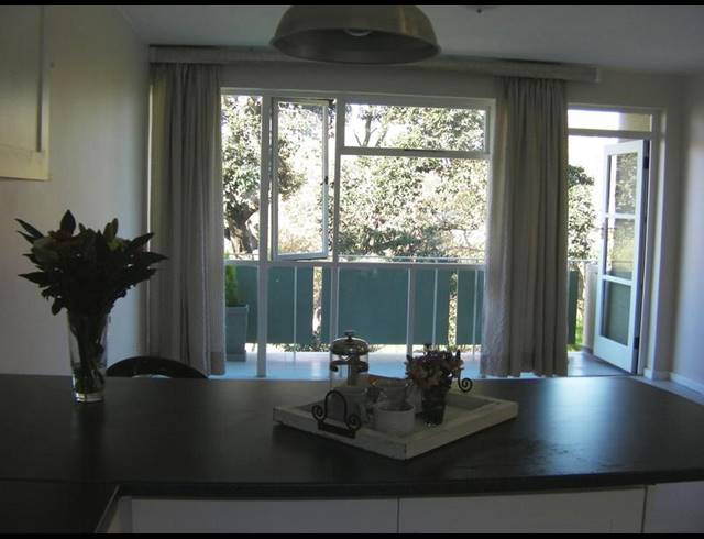 2 BEDROOM PROPERTY TO RENT IN ROSEBANK